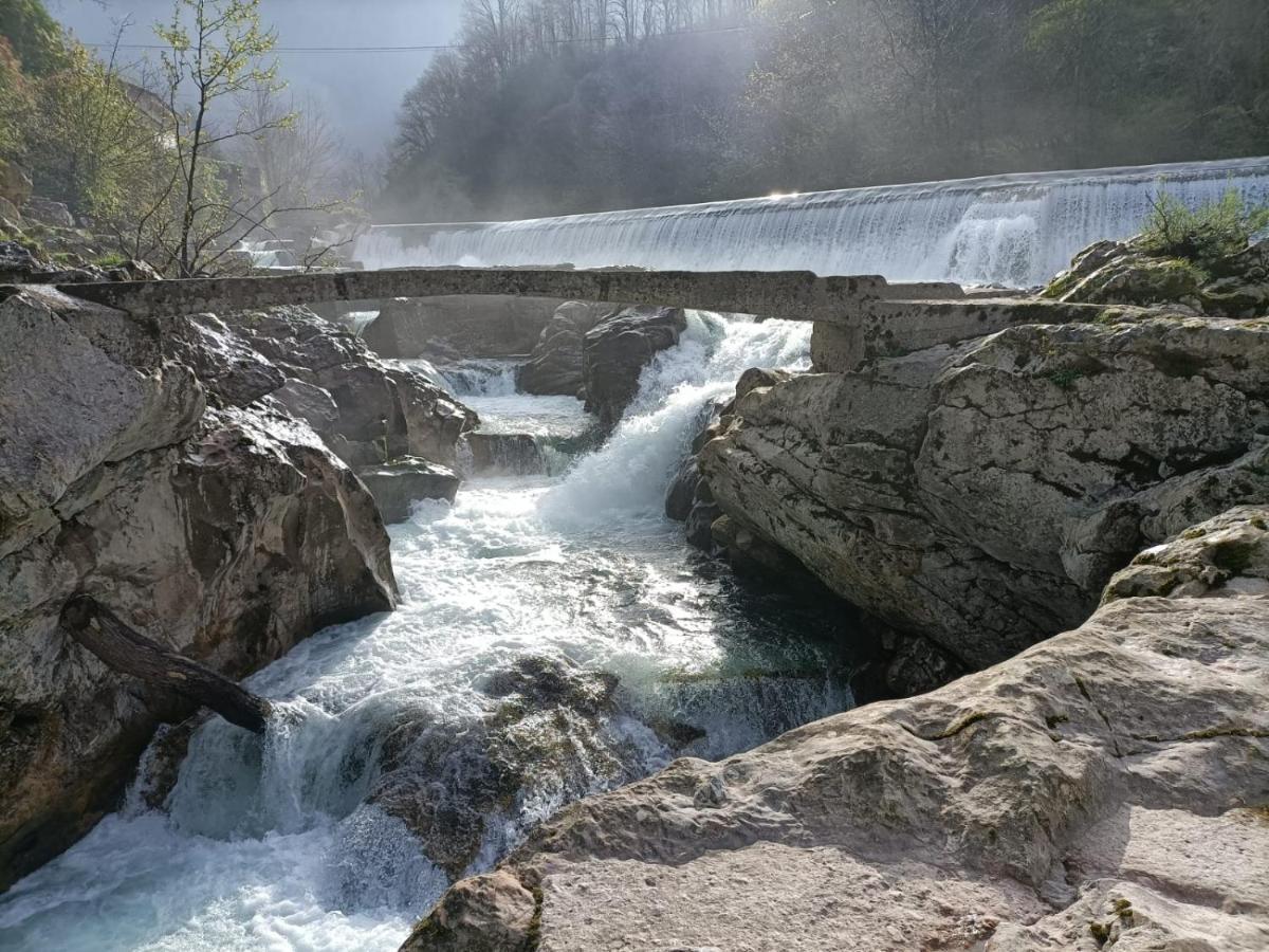 La Salmonera Cangas De Onis Cano ภายนอก รูปภาพ