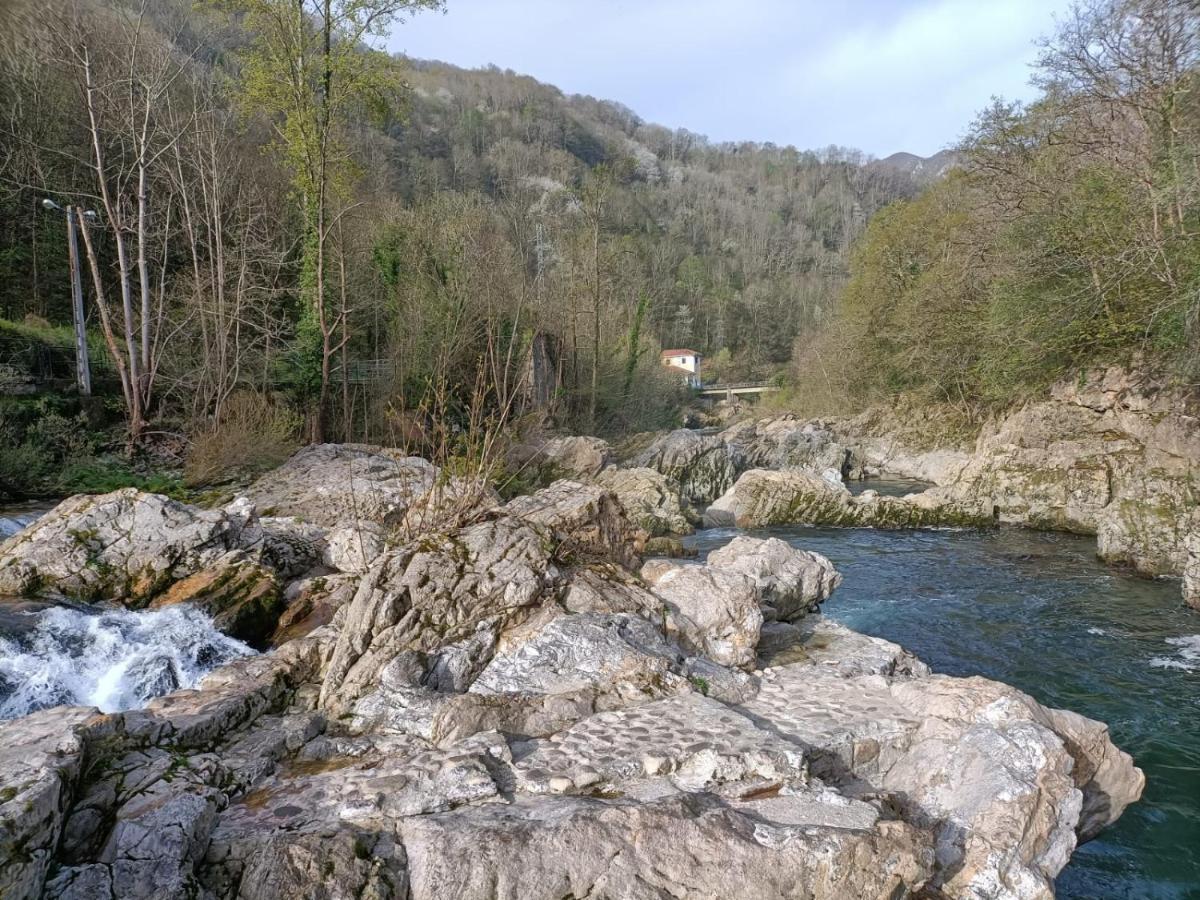 La Salmonera Cangas De Onis Cano ภายนอก รูปภาพ
