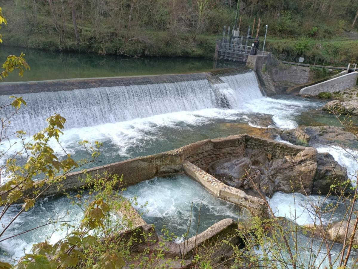 La Salmonera Cangas De Onis Cano ภายนอก รูปภาพ