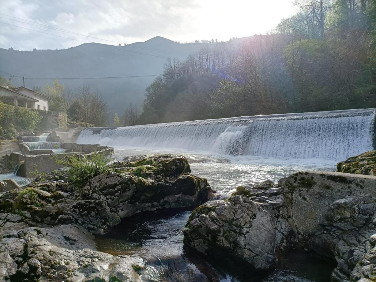 La Salmonera Cangas De Onis Cano ภายนอก รูปภาพ