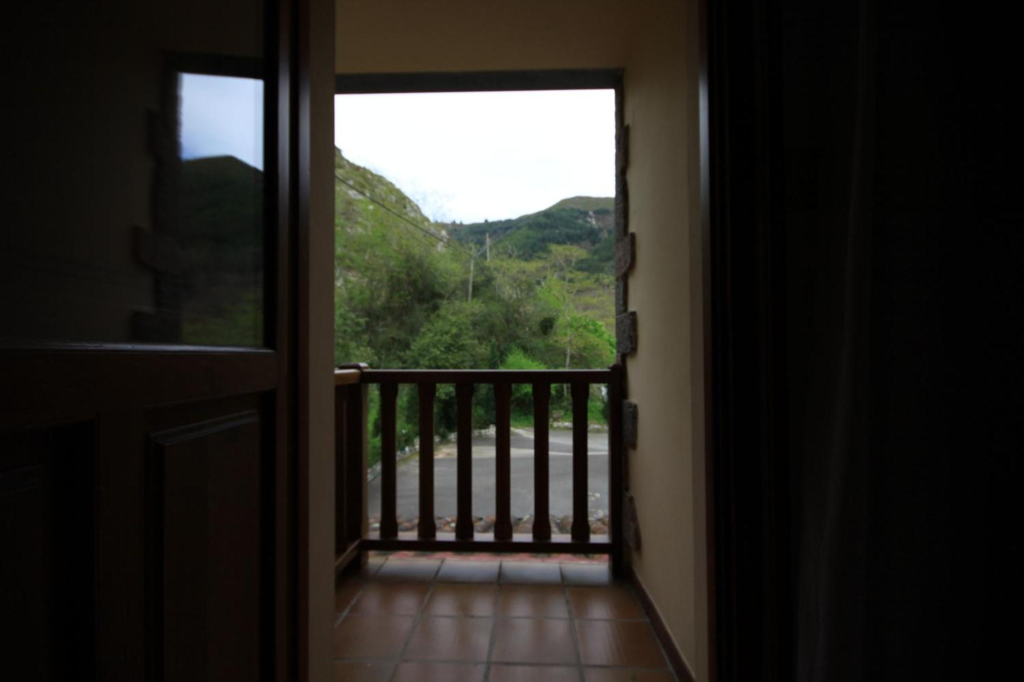 La Salmonera Cangas De Onis Cano ภายนอก รูปภาพ